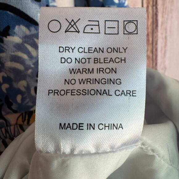 Las Sureñas Blazer Flying Tiger Floral Linen Cotton Small NWT Artwear Artistic - Picture 10 of 10